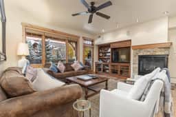 Trappeurs Crossing, Bear Lodge 6207 (202804-9951)