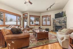 Cornerstone 34 (248468)