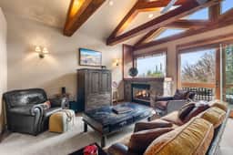 Eagles Nest Chalet (986483) - Image 5