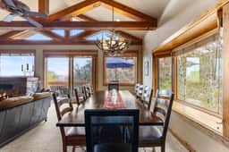 Eagles Nest Chalet (986483)