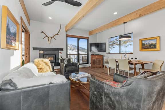 Storm Meadows Club B-211 (1046709) - Image 1