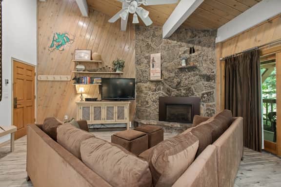 The Phoenix 102 [4-Bedroom] (202757-3657) - Image 2