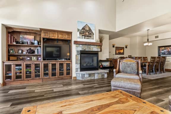 Trappeurs Crossing, Emerald Lodge 5205 (202882-11184)