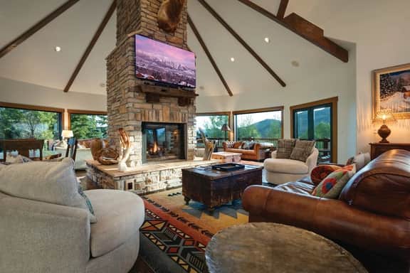 Moose Meadows Lodge (837705)