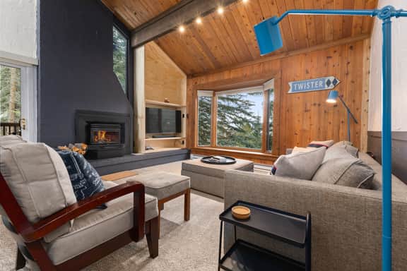 Ski Ranch Loft (950218)