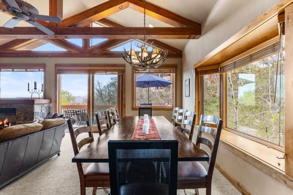 Eagles Nest Chalet (986483)