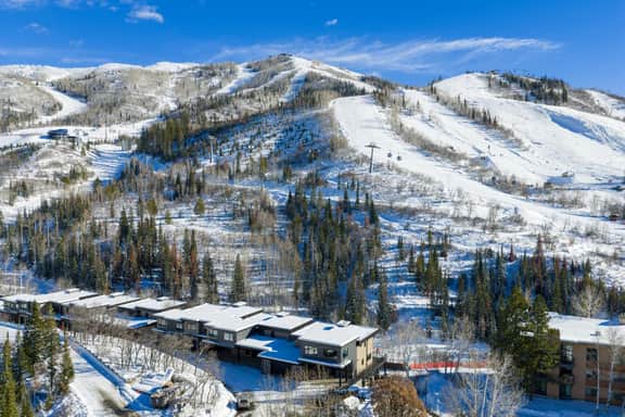 FPX Legacy Lodge (1121082)