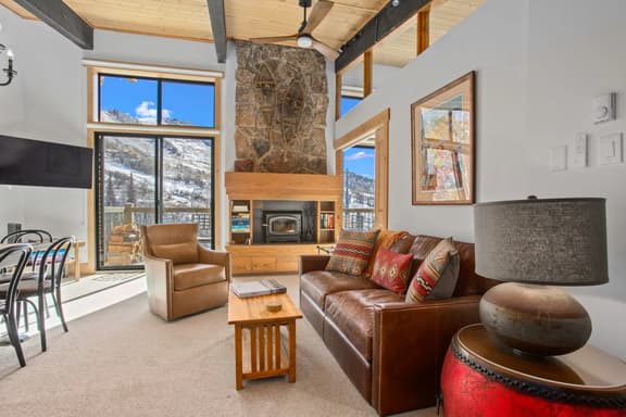 Storm Meadows Club B-413 (202782-5337)