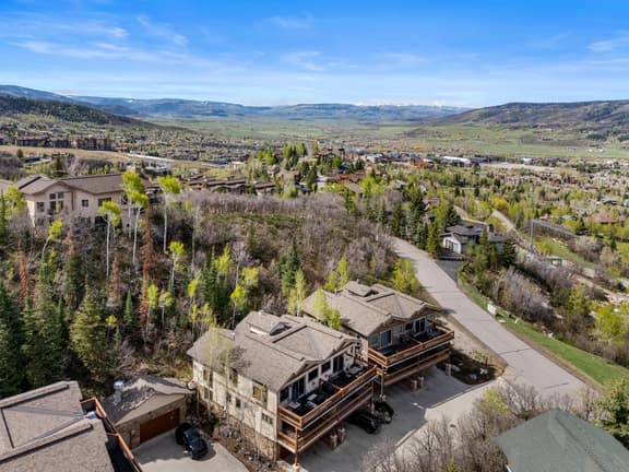Eagles Nest Chalet (986483)